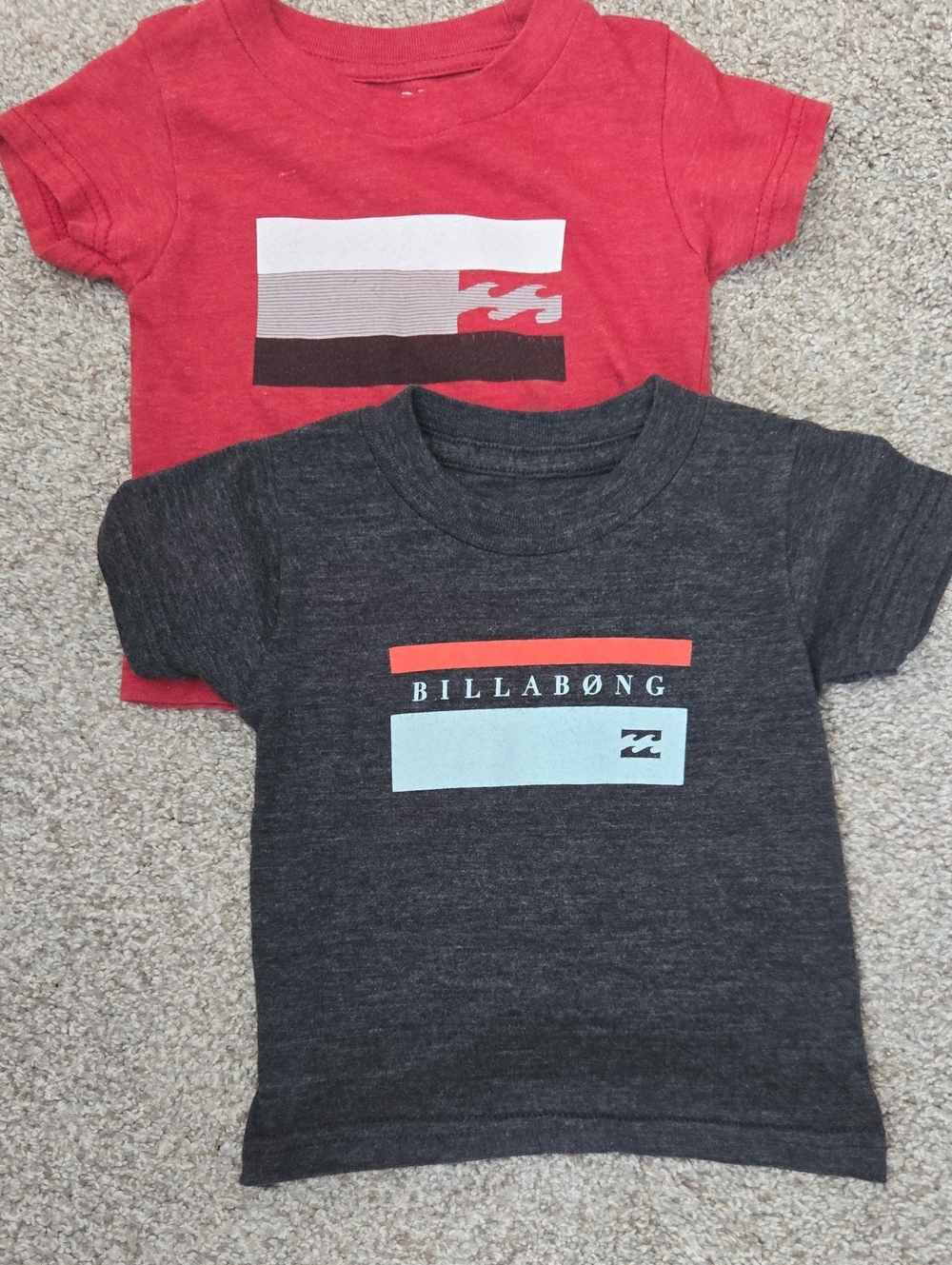 Billabong Kids Short-Sleeve Tees in Red and Charcoal with Graphic Blocks